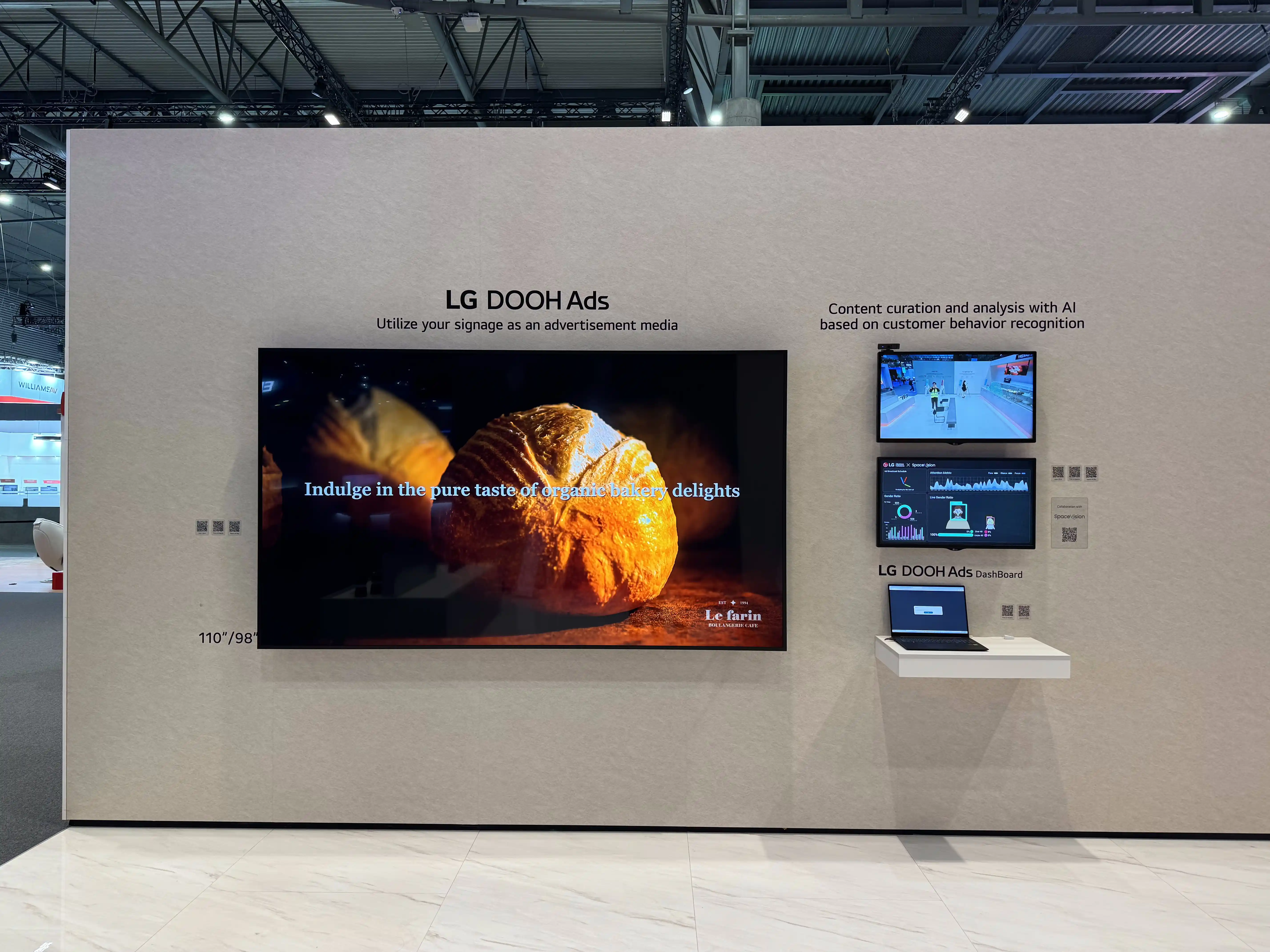 ISE 2024 Barcelona LG 부스 전체 뷰